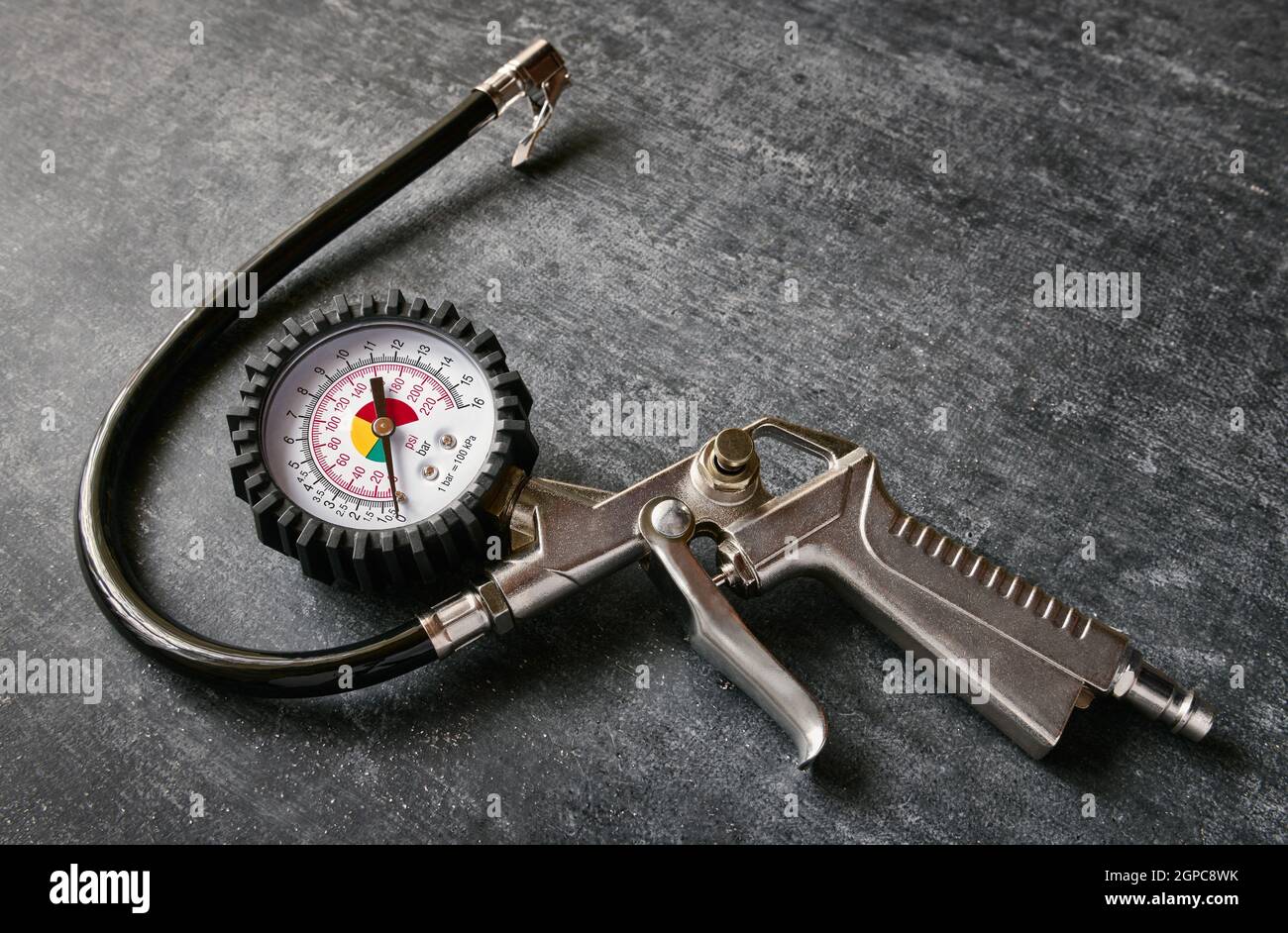 Pneumatic outlet tire inflator
