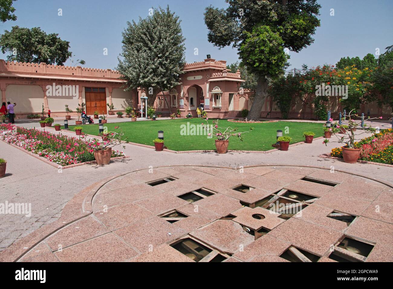 The garden of Mohatta Palace Museum in Karachi, Pakistan Stock Photo
