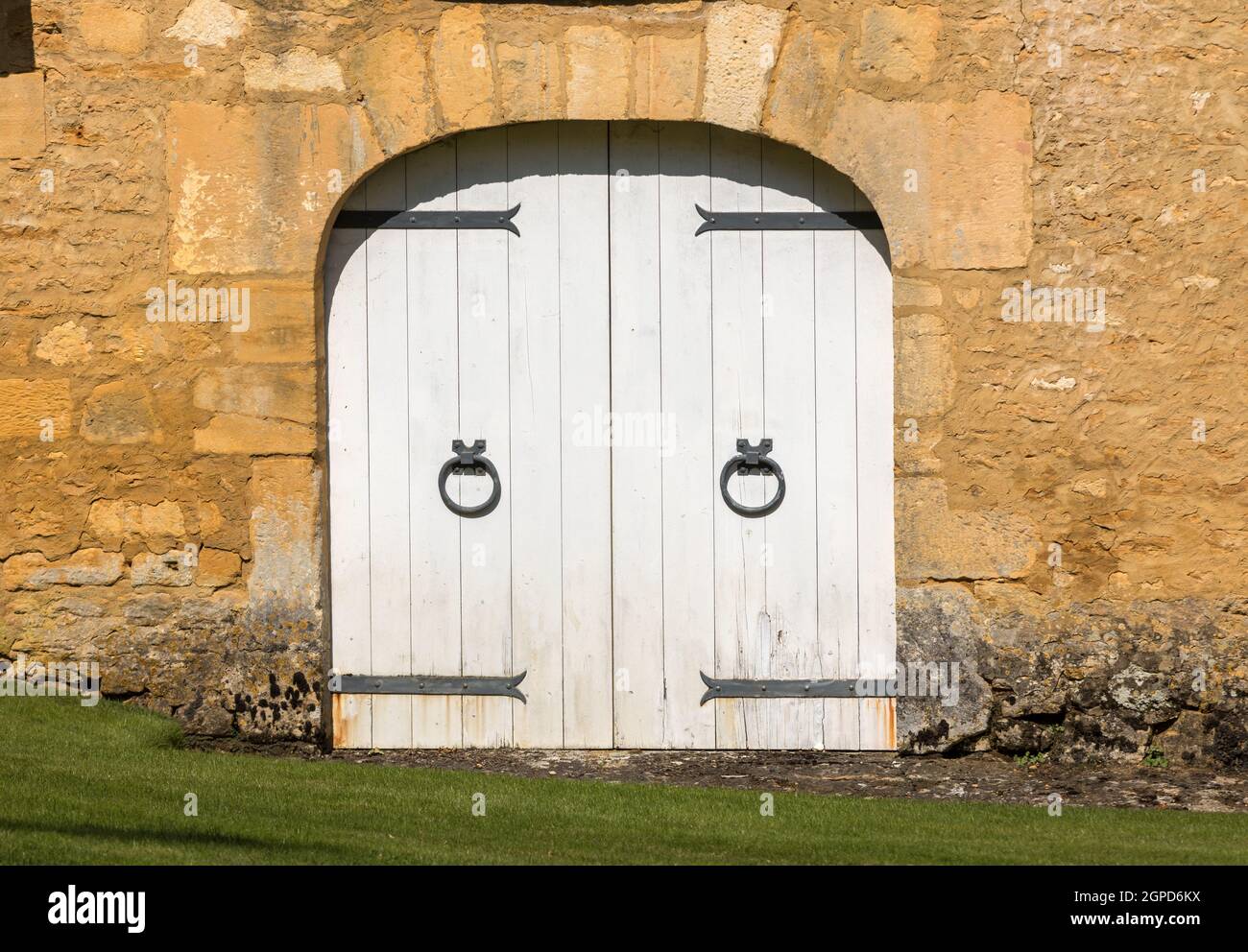 Double farm gate hi-res stock photography and images - Alamy