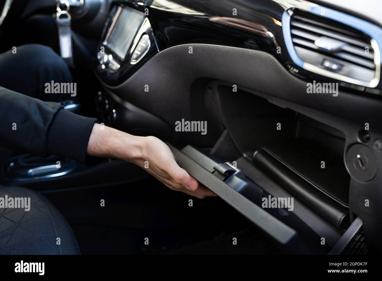 Open glove box car hires stock photography and images Alamy
