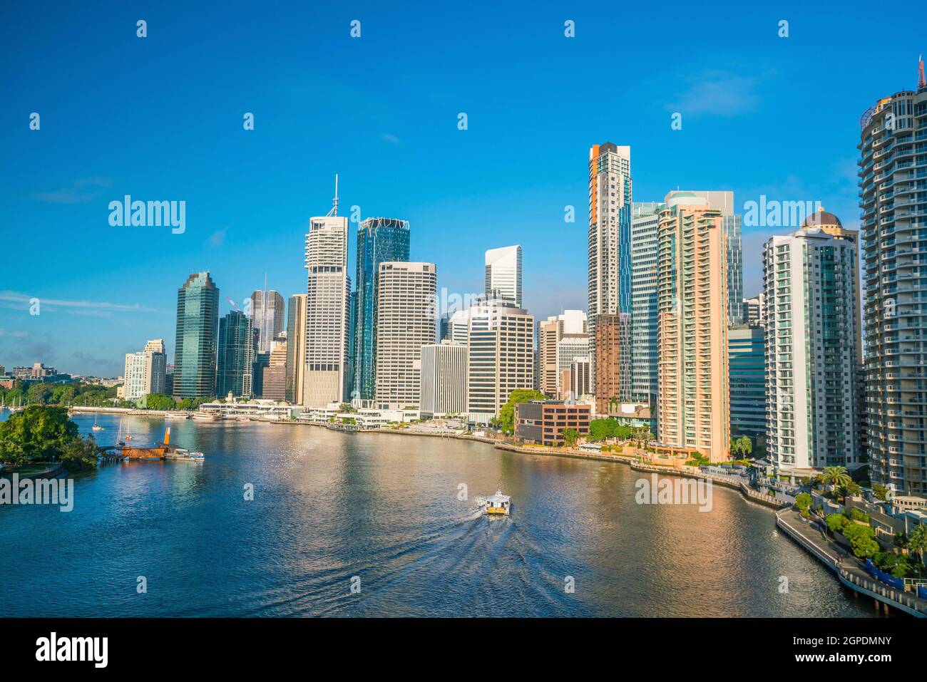 Brisbane city skyline and Brisbane river in Australia Stock Photo - Alamy