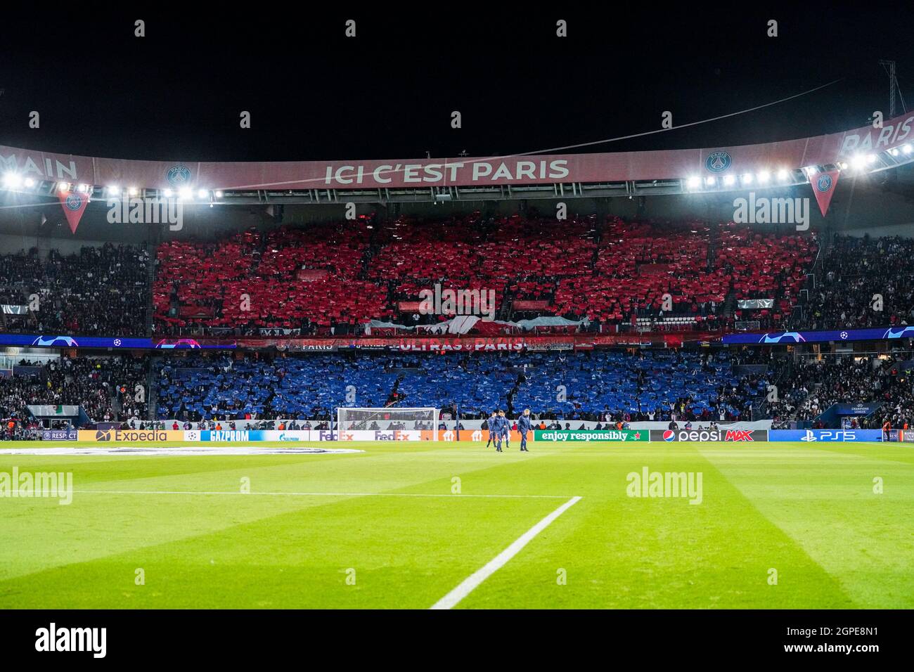 PARIS, FRANCE - SEPTEMBER 28: A giant tifo by fans and supporters of Paris Saint-Germain during the Champions League match between Paris Saint-Germain and Manchester City FC at Parc des Princes on September 28, 2021 in Paris, France (Photo by Jeroen Meuwsen/Orange Pictures) Stock Photo