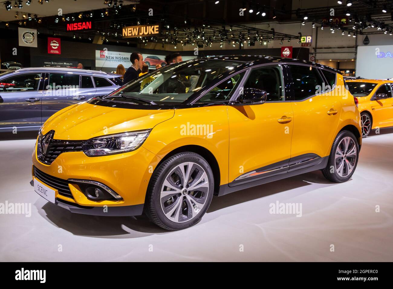 Renault car hi-res stock photography and images - Alamy