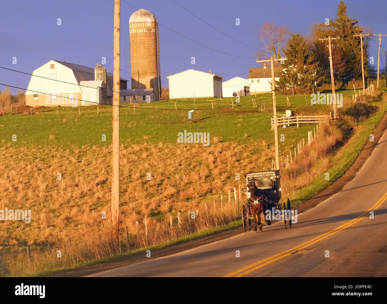 Amish farms hires stock photography and images Alamy