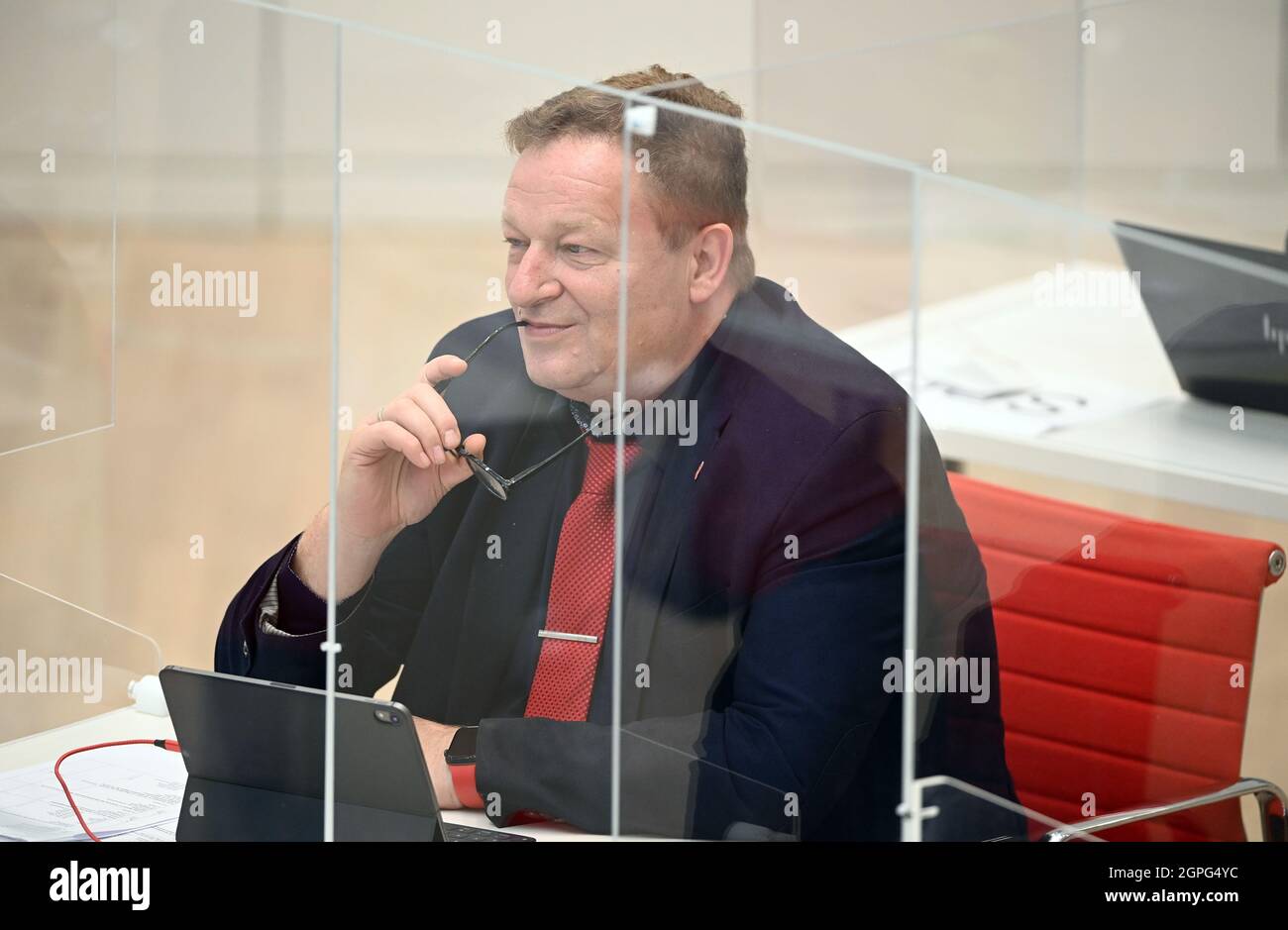 Potsdam, Germany. 29th Sep, 2021. Andreas Noack (SPD), follows the debate on the state's 2022 budget during the state parliament session. Credit: Soeren Stache/dpa-Zentralbild/dpa/Alamy Live News Stock Photo