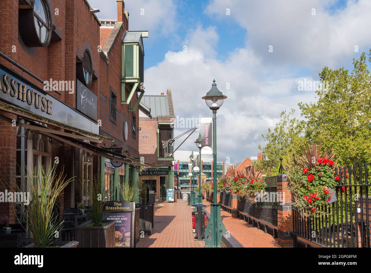 Canalside bars and restaurants in Brindley Place, Birmingham, UK Stock Photo