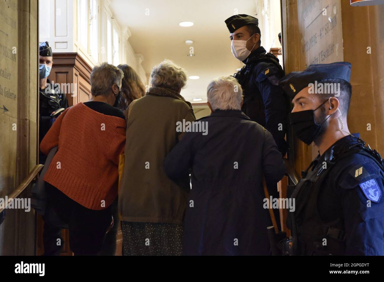 Ex-Memeber of the Red Brigates, Marina Petrella - Trial of 7 Ex Italian Red Brigades for their extradition to Italy, at the courthouse in Paris, France, on September 29, 2021. The trial postponed to January 12, 2022. Photo by Patrice Pierrot/Avenir Pictures/ABACAPRESS.COM Stock Photo