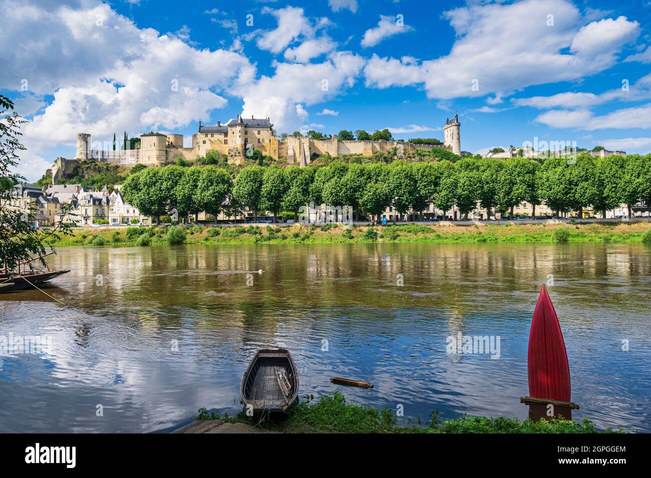 France, Indre-et-Loire, Val de Loire listed as a UNESCO World Heritage Site, Chinon, the royal fortress overlooking the Vienne river Stock Photo