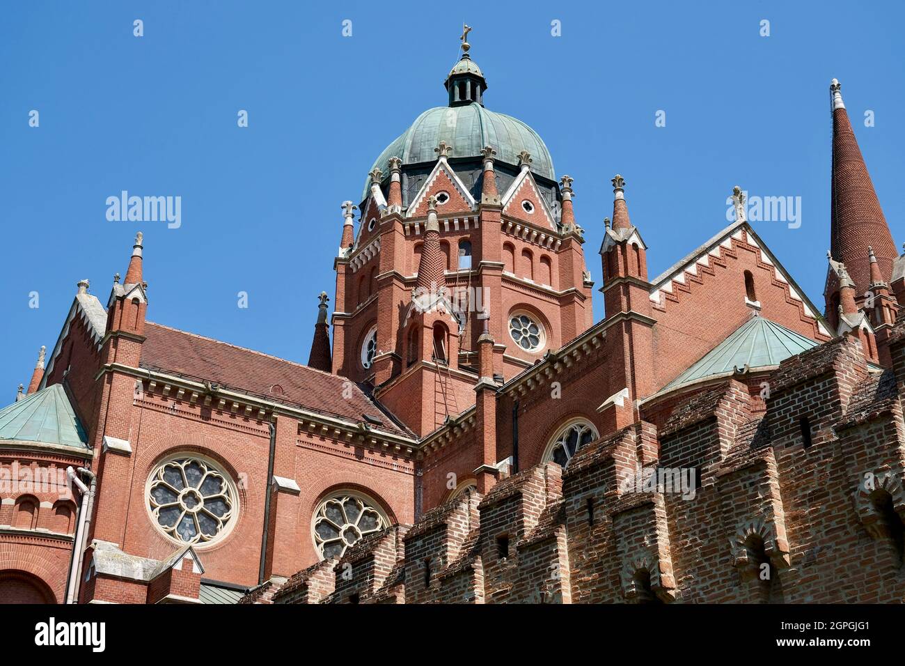 Croatia, Slavonia, Djakovo, St. Peter's Cathedral, built in the 19th century under the authority of Bishop Josip Juraj Strossmayer Stock Photo