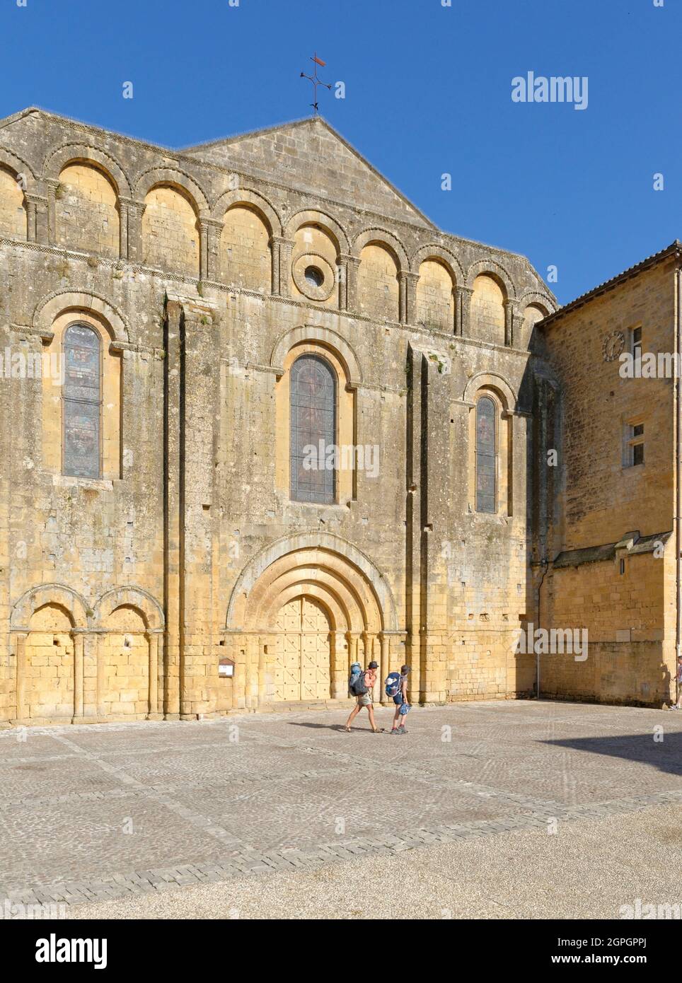 France, Dordogne, Perigord Noir, Le Buisson de Cadouin, former cistercian Romanesque abbey church, stage on the Camino de Santiago (Way of St. James) listed as World Heritage by UNESCO Stock Photo