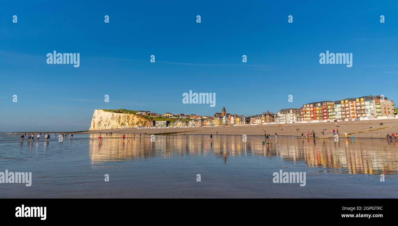 France, Somme, Mers les Bains, the villas of the Belle Epoque on the sea front, historic district born of the fashion for sea bathing from 1870, view from the beach at ebb tide Stock Photo