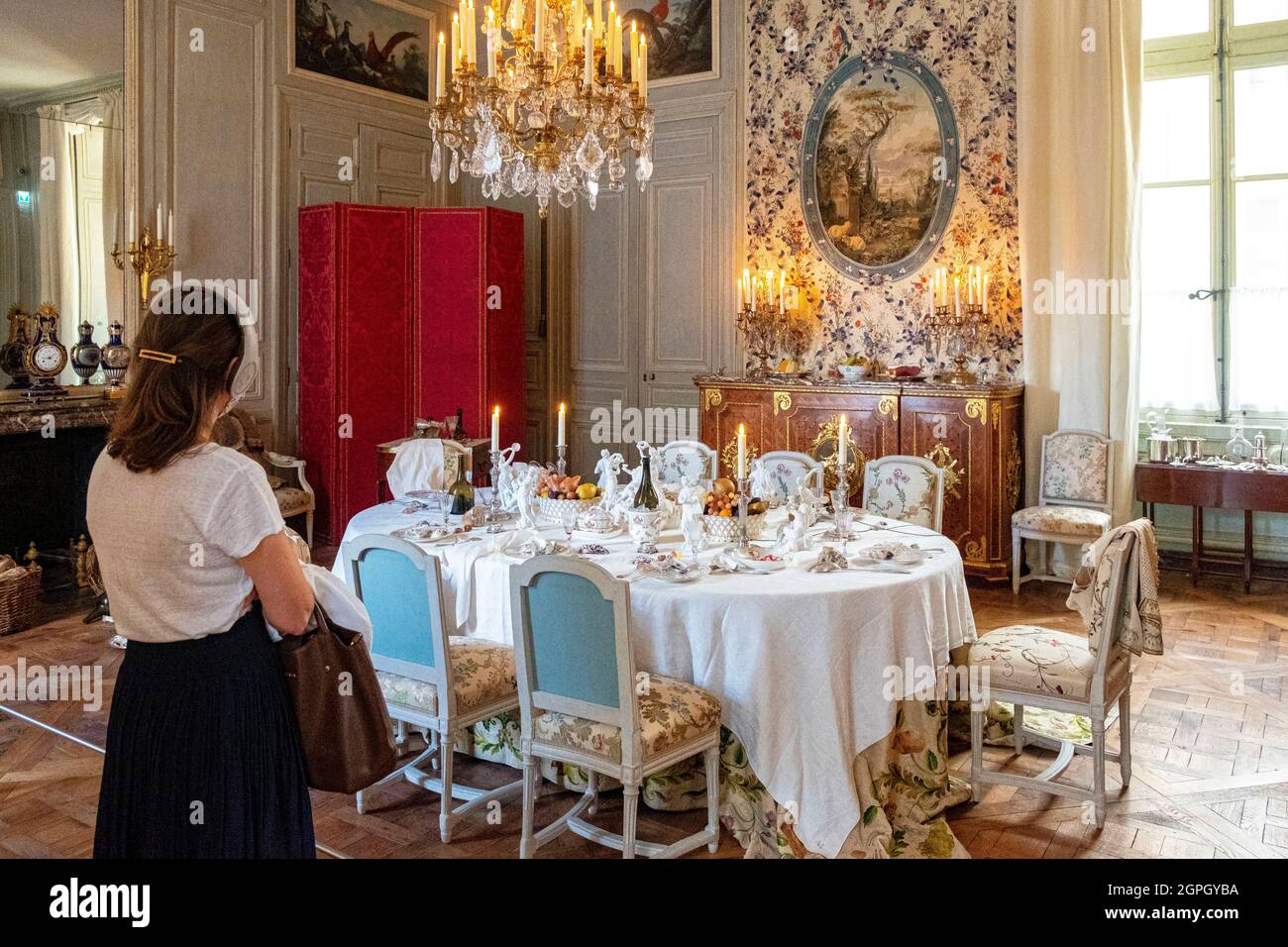France, Paris, the Hotel de la Marine created in the 18th century by Ange-Jacques Gabriel, formerly Garde Meuble du Roi until 1798, then headquarters of the Ministry of the Navy, room 7, dining room, Tour to the interactive helmet Stock Photo