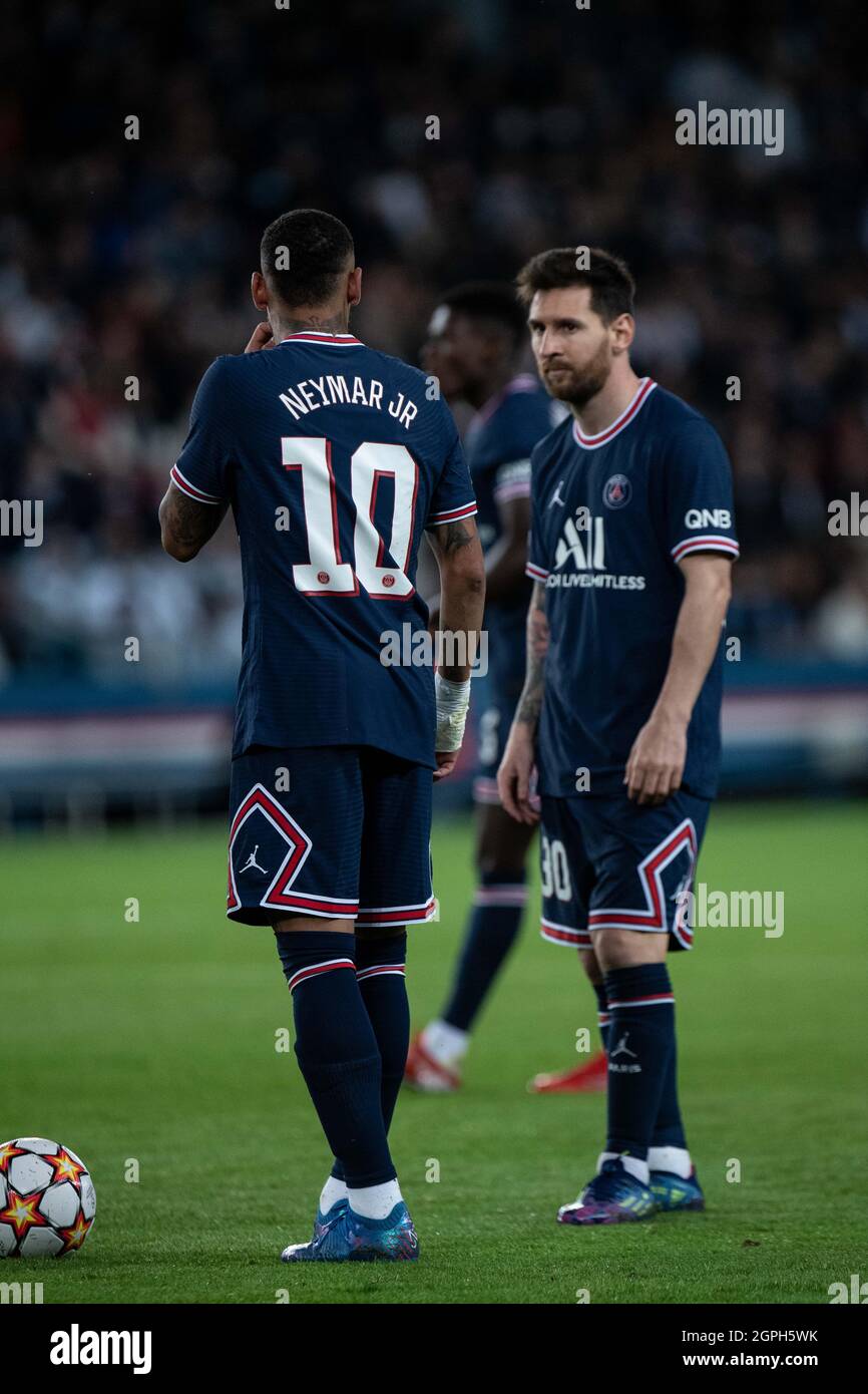 Ronaldo messi neymar hi-res stock photography and images - Alamy