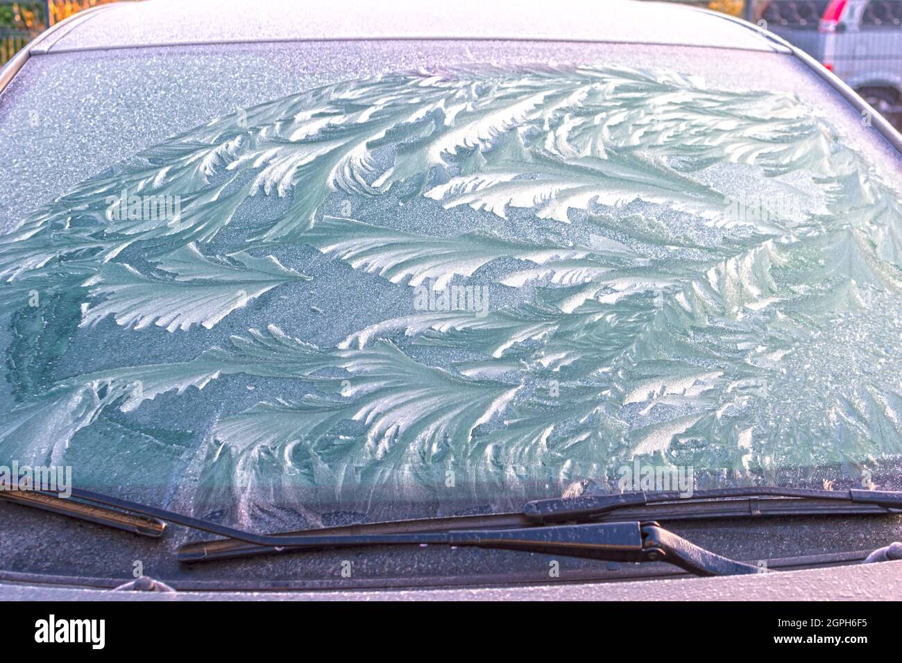 frozen windshield of a car Stock Photo Alamy