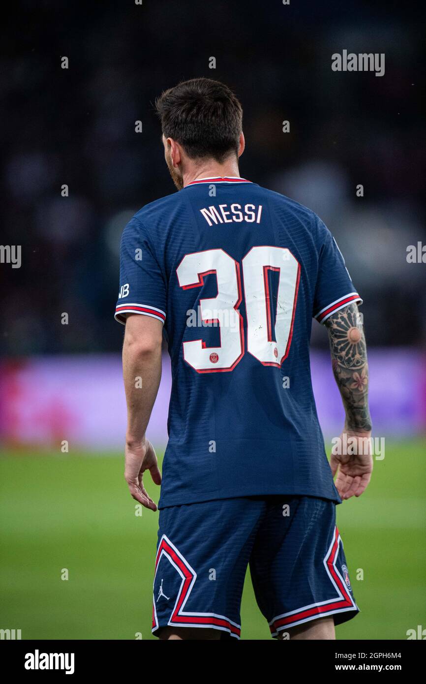 Messi PSG: Được biết đến là ngôi sao bóng đá hàng đầu thế giới, Messi đã chuyển đến PSG và được mong chờ sẽ mang tới những thành công mới cho đội bóng nổi tiếng này. Xem ngay hình ảnh liên quan đến Messi và PSG để cùng hòa mình vào không khí sôi động của bóng đá thế giới!