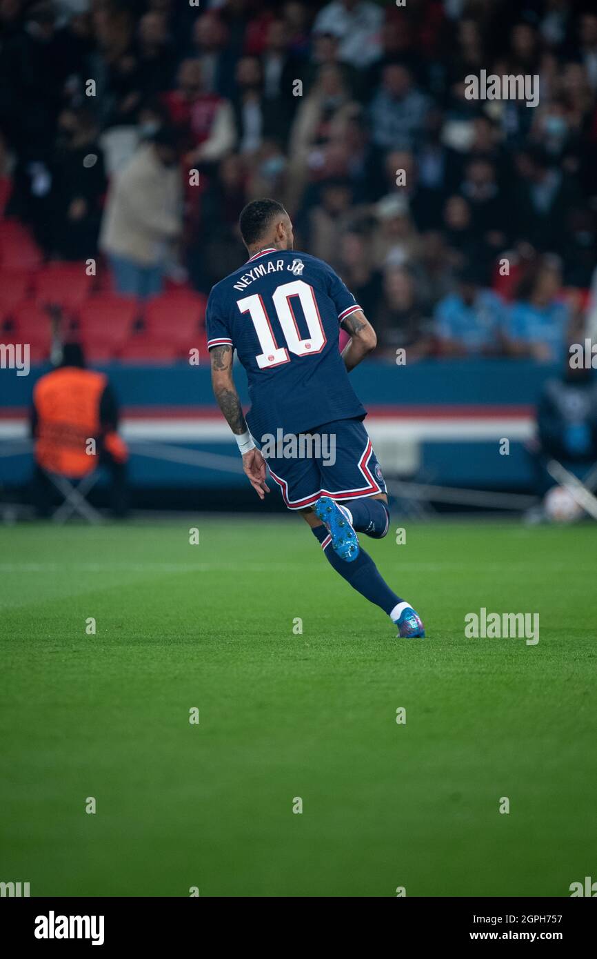 Neymar jr 2021 psg hi-res stock photography and images - Alamy