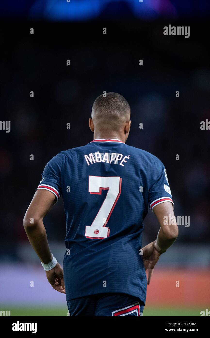 Kylian Mbappé of Paris Saint-Germain during the UEFA Champions League group  A match between Paris Saint-Germain and Manchester City at Parc des Prince  Stock Photo - Alamy