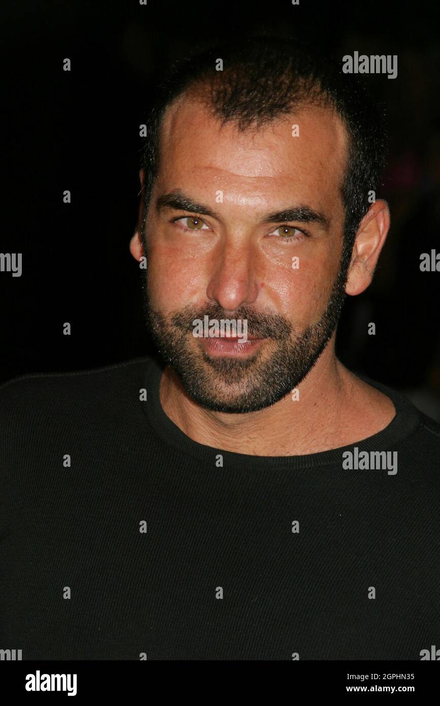 Rick Hoffman Plays Coy About Attending Meghan Markle's Wedding | Us Weekly, image size:866x1390