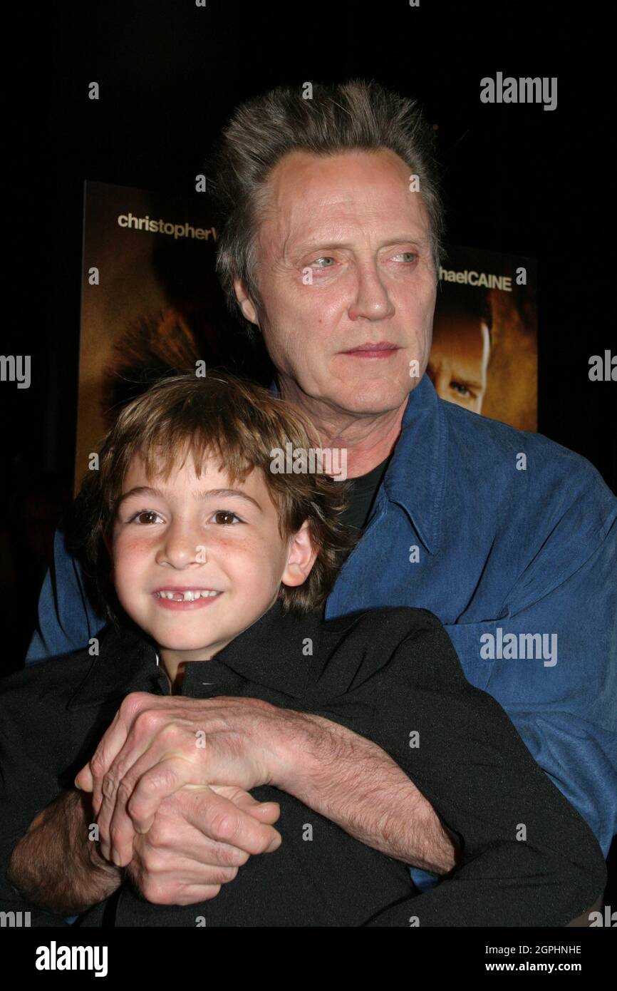 bobo'' hi-res stock photography and images - Page 8 - Alamy, image size:866x1390