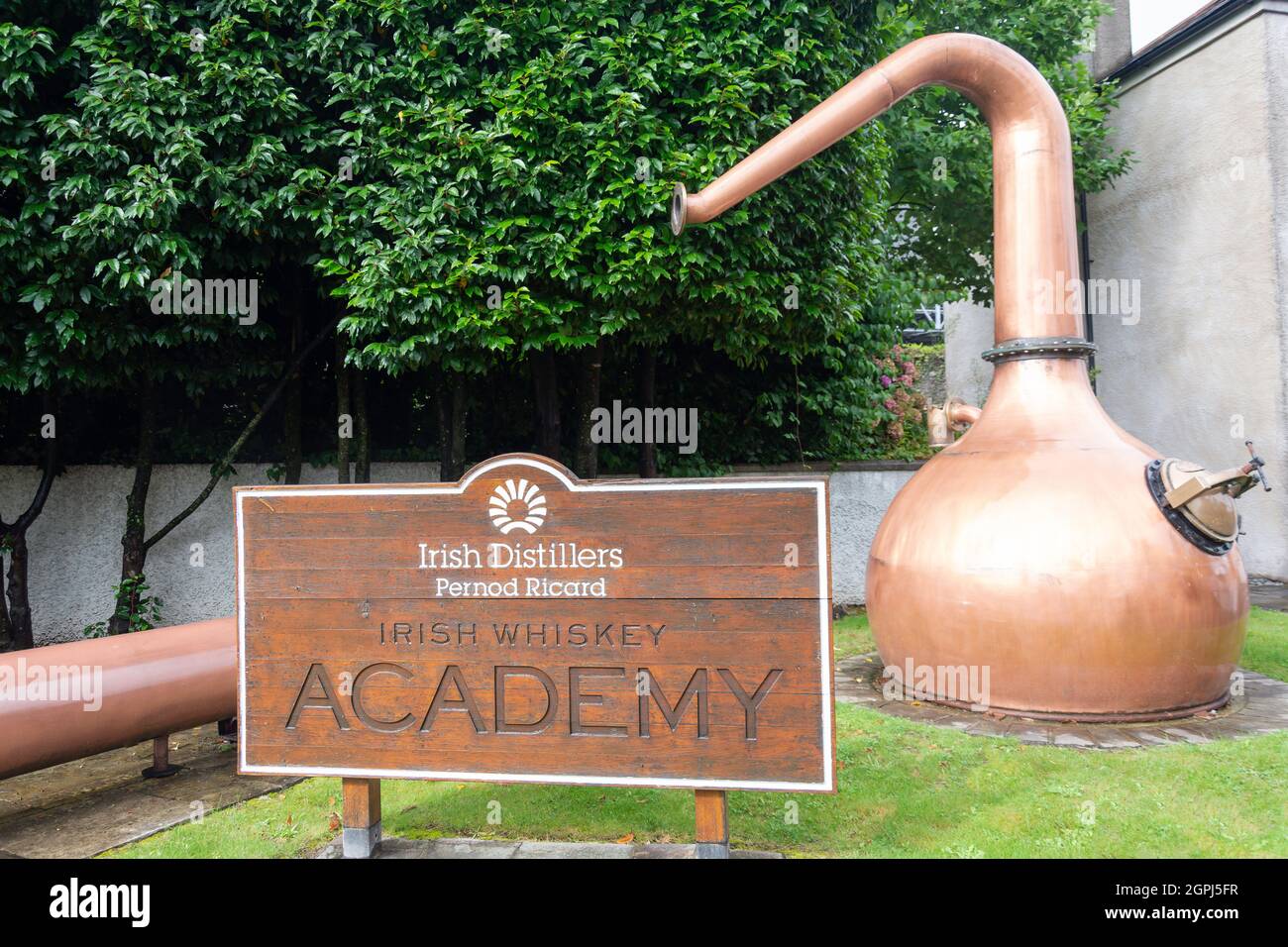 Irish whiskey academy at sign old jameson whiskey distilley midl hires