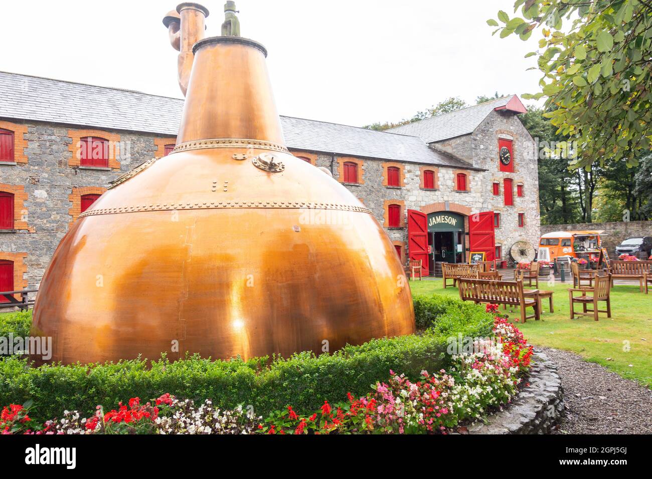 Old Jameson Whiskey Distillery Midleton, Distillery Walk, Midleton (Mainistir na Corann), County Cork, Republic of Ireland Stock Photo