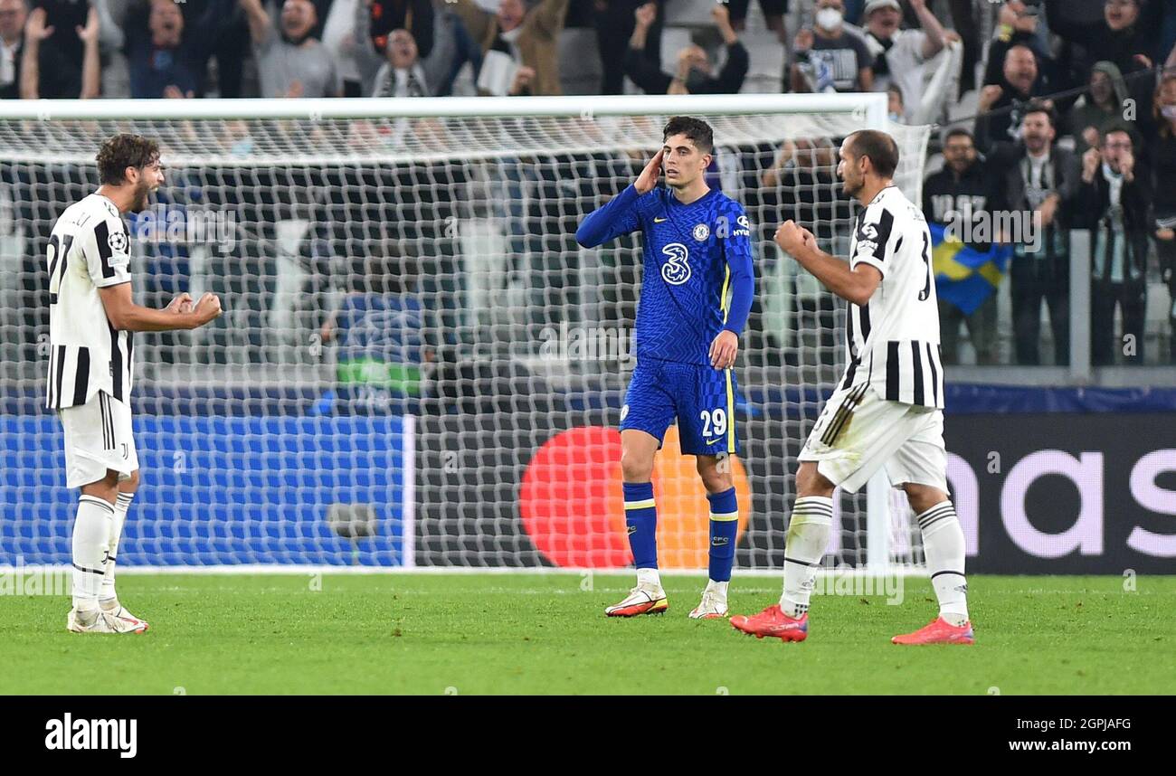 Soccer Football - Champions League - Group H - Juventus v Chelsea - Allianz  Stadium, Turin, Italy - September 29, 2021 Juventus' Manuel Locatelli and  Giorgio Chiellini celebrate after the match as