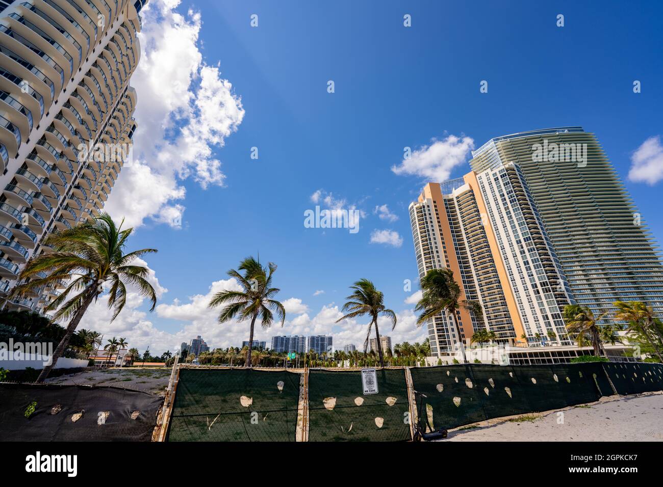 sunny Isles Beach, FL, USA - September 26, 2021: Vacant land in Sunny Isles Beach soon to be developed by Chateau and Fortune International Groups Stock Photo