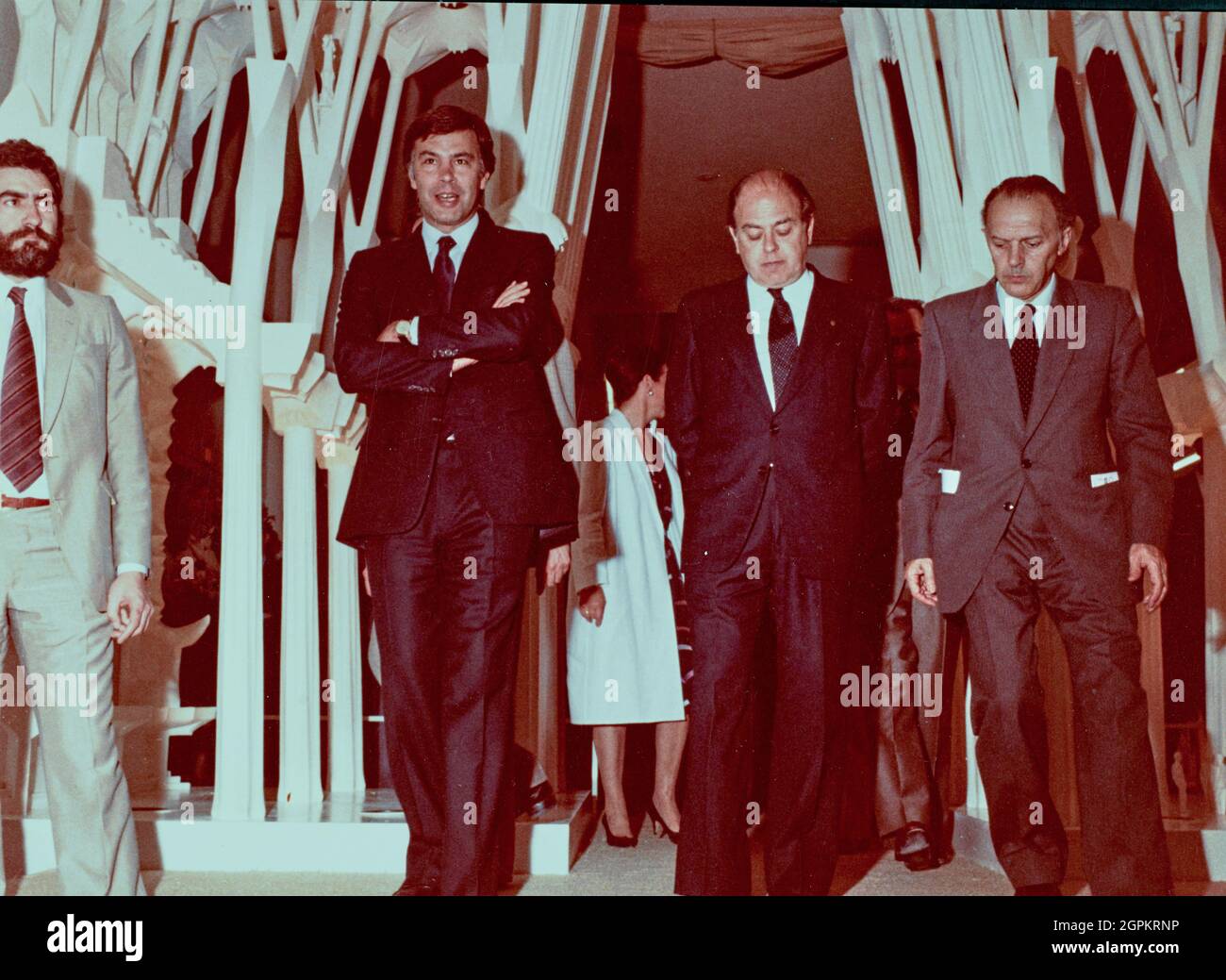 Inauguration of the exhibition 'Catalonia in modern Spain' organized by the Generalitat of Catalonia in the Cultural Center of the Villa de Madrid. The authorities pass under a model of the Sagrada Familia: Felipe González Márquez, president of the Government of Spain, Jordi Pujol Soley, president of the Generalitat, and Joan Ainaud de Lasarte, curator and director of the National Museum of Art of Catalonia (24-05-1983). Stock Photo