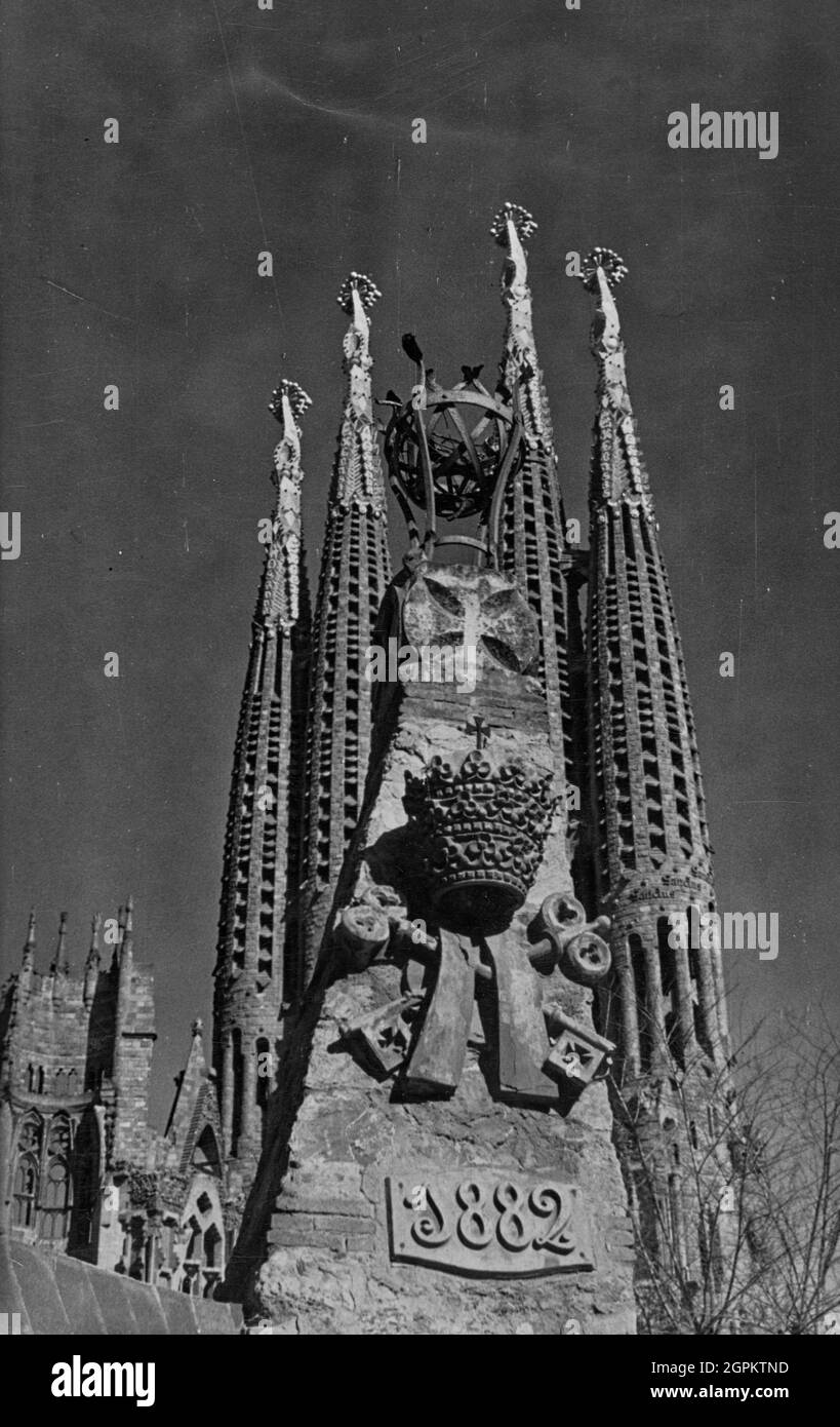 Sagrada Familia Enclosure Commemorative Pillar Of The First Stone With The Papal Crown The