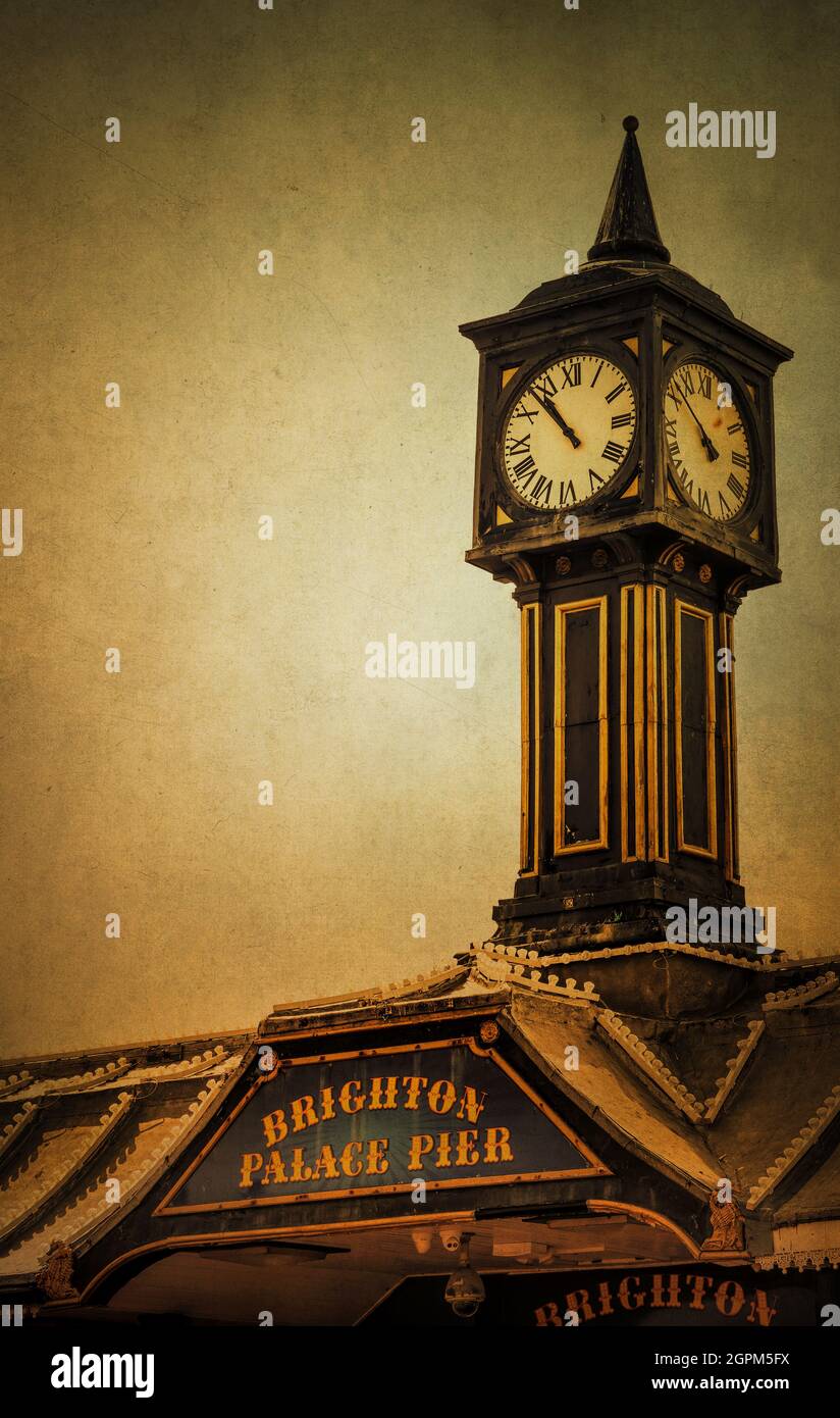 Brighton Palace Pier Clock - yesteryear Stock Photo