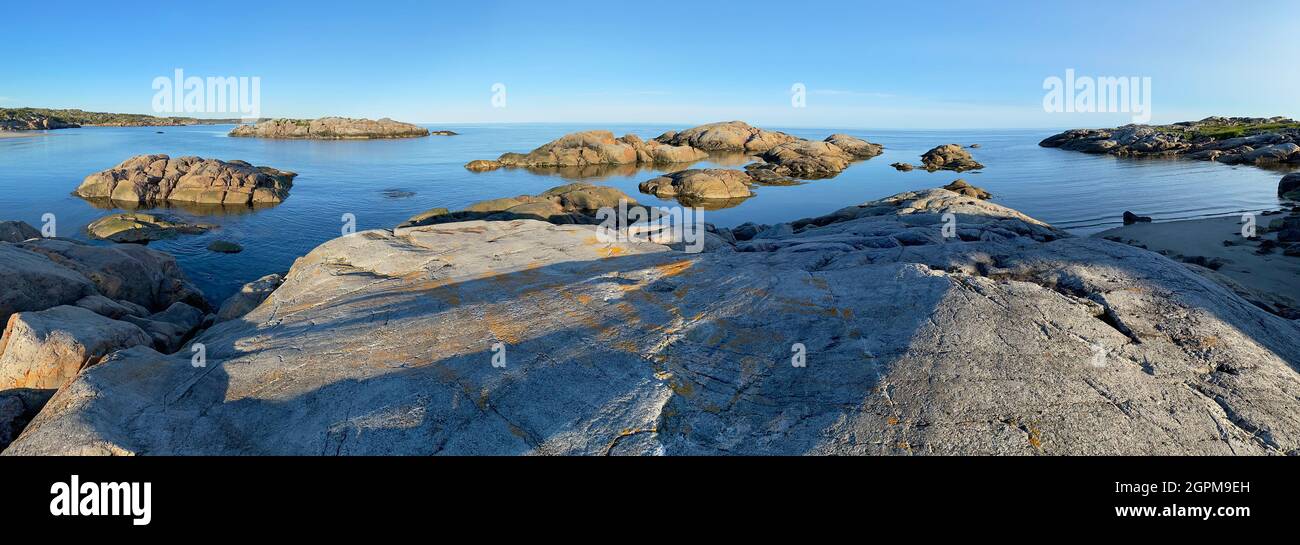 Panoramic view of Rocky Bay and islands of Saint Lawrence Estuary in Riviere-au-Tonnerre area, Cote-Nord, Quebec Stock Photo