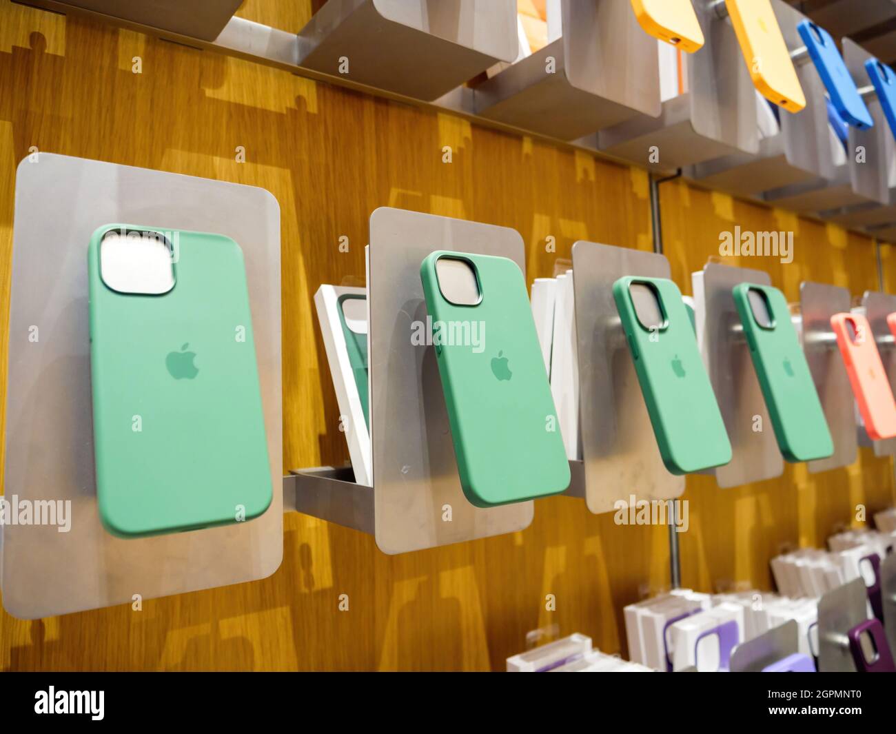 Iphone Cases Apple Store Hi Res Stock Photography And Images Alamy