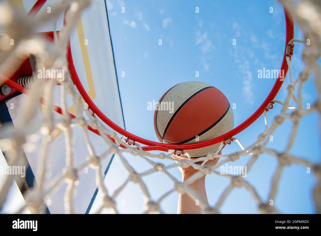 Basketball game inside hi-res stock photography and images - Alamy