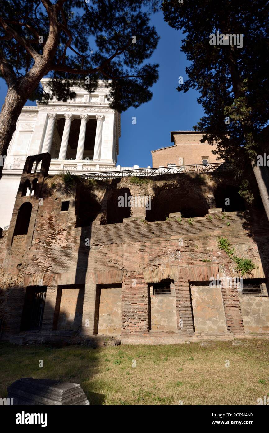 Italy, Rome, Insula dell'Ara Coeli (2nd century AD) Stock Photo
