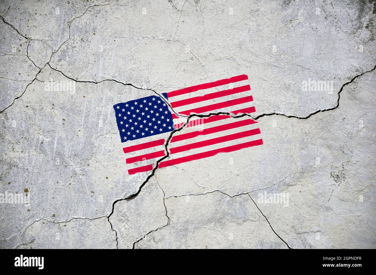 An old image of the USA flag on a wall with a crack Stock Photo - Alamy