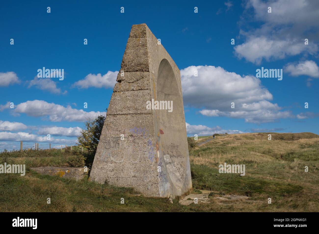 Abbot’s Cliff sound mirror, between Folkestone and Dover, Kent Stock Photo Alamy