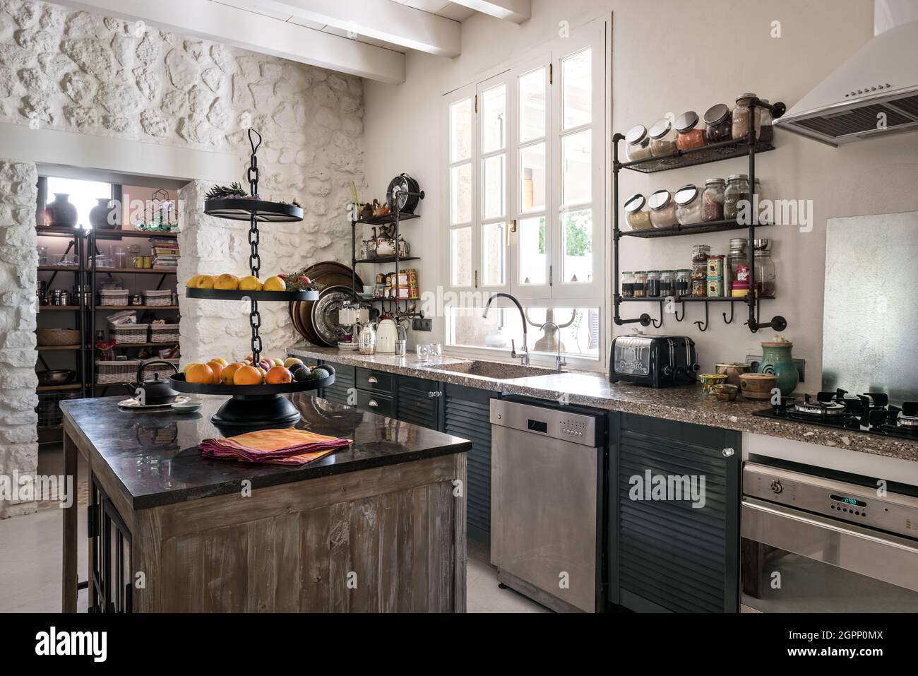 Stainless steel appliances hires stock photography and images Alamy