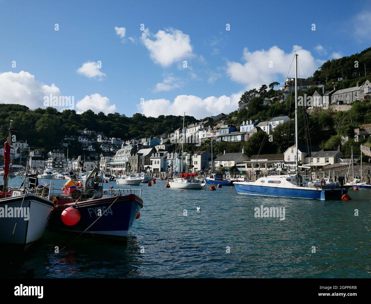 View across the East Looe River to West Looe. Looe, Cornwall, UK Stock