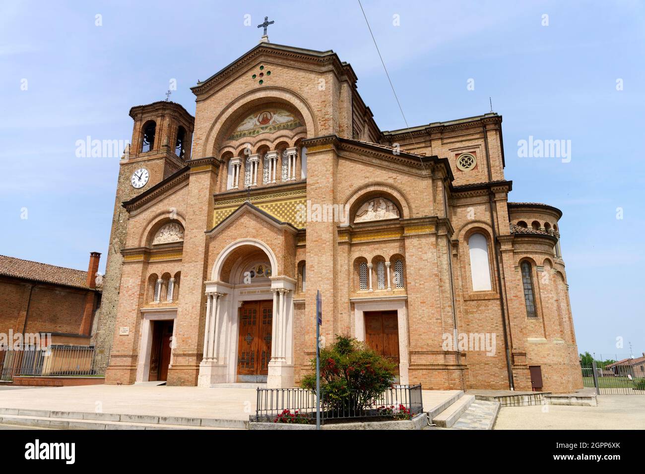 Podenzano, Piacenza province, Emilia-Romagna, Italy: exterior of the San germano church, in Romanesque Revival style Stock Photo