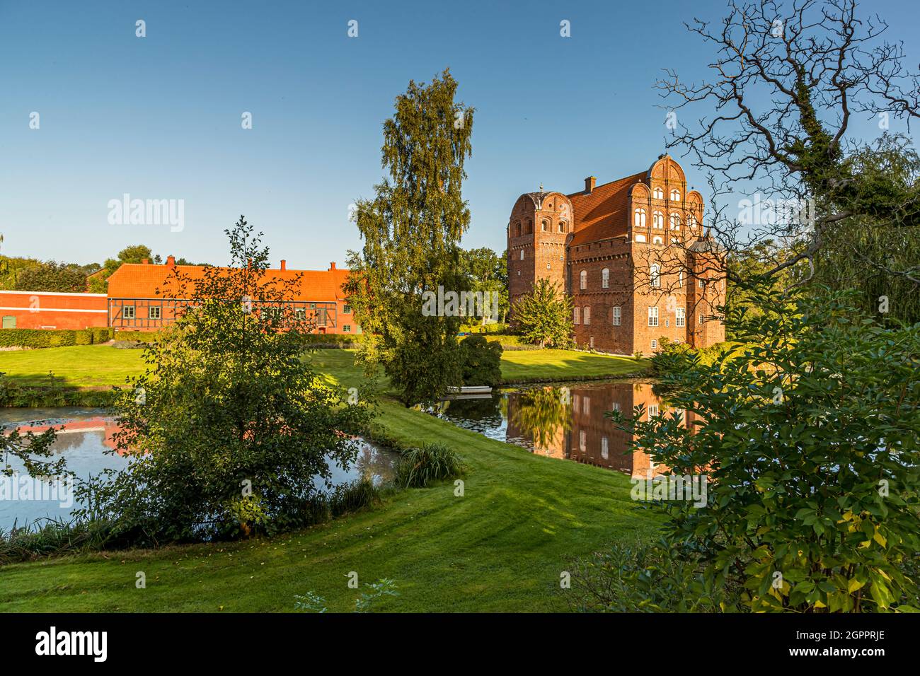 Hesselagergård (Hesselagergaard) Gods, Svendborg. The residence of the Danish line of the Barons of Blixen-Finecke is one of the oldest Renaissance buildings in Denmark. Till today it is still inhabited by members of the family. Stock Photo