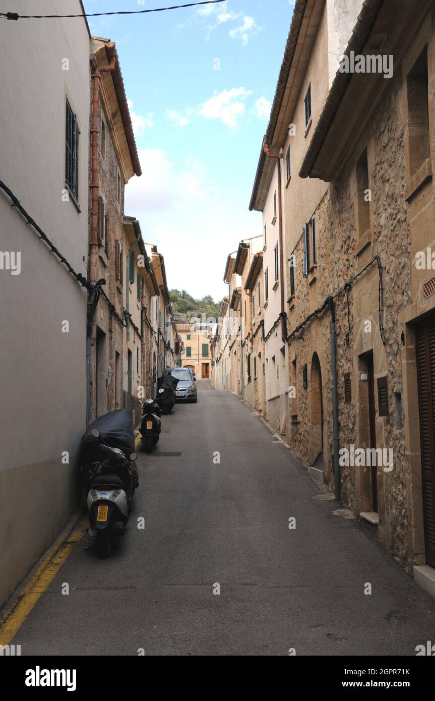 The narrow streets of the Mallorcan town of Pollença can present a daunting challenge for the inexperienced driver. Stock Photo
