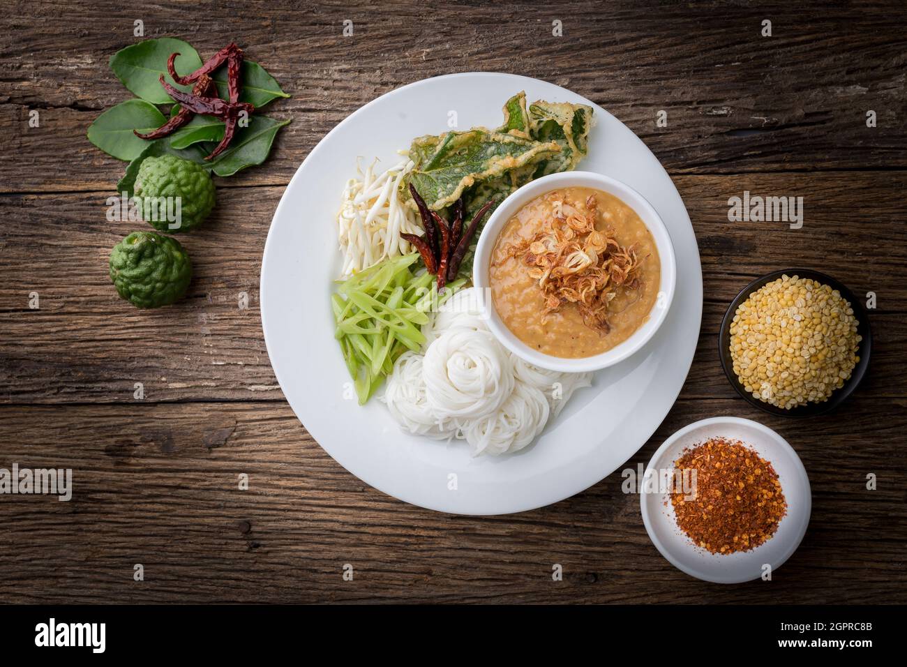 Thai Food , Fermented Rice Flour Noodles /kanomjeen On Wooden Table ...