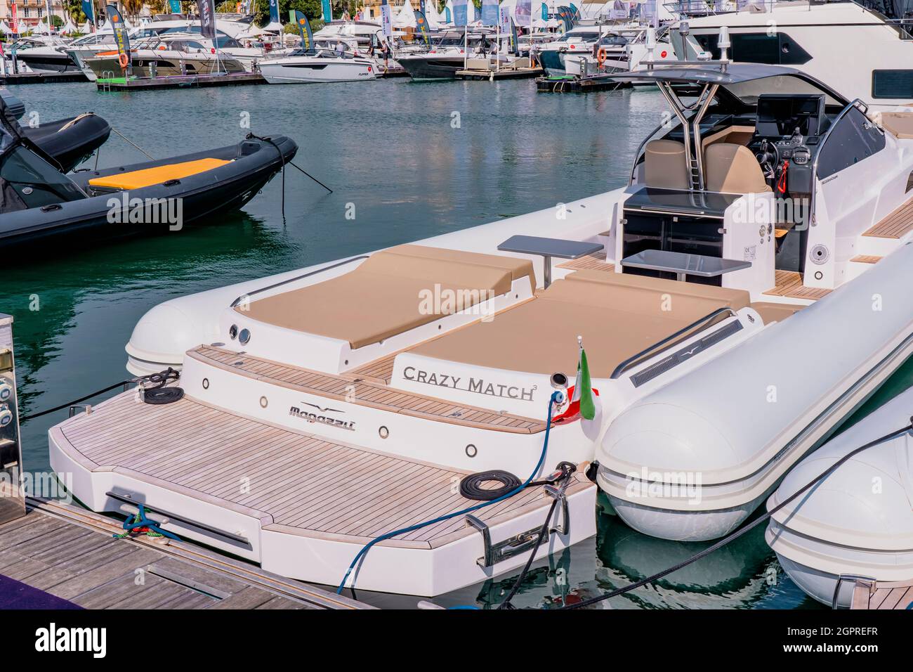 yacht show in france