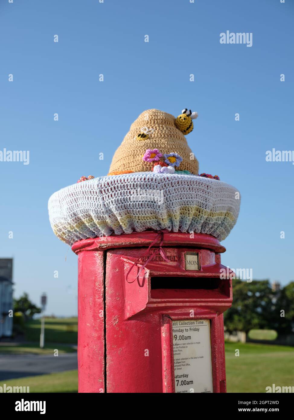 Crochet beehive hires stock photography and images Alamy