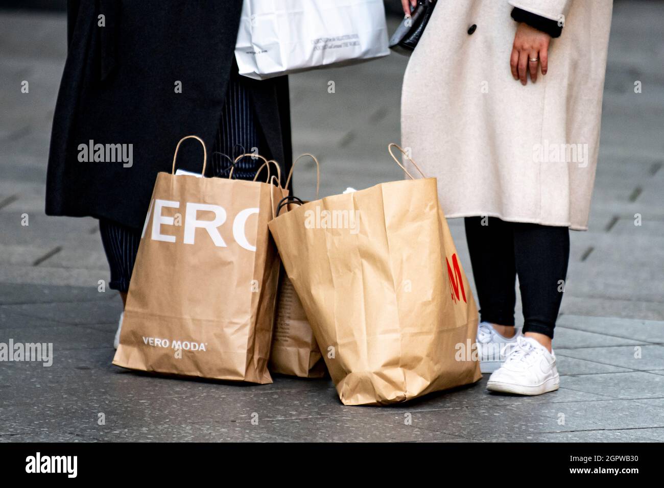 comme des garcons ion