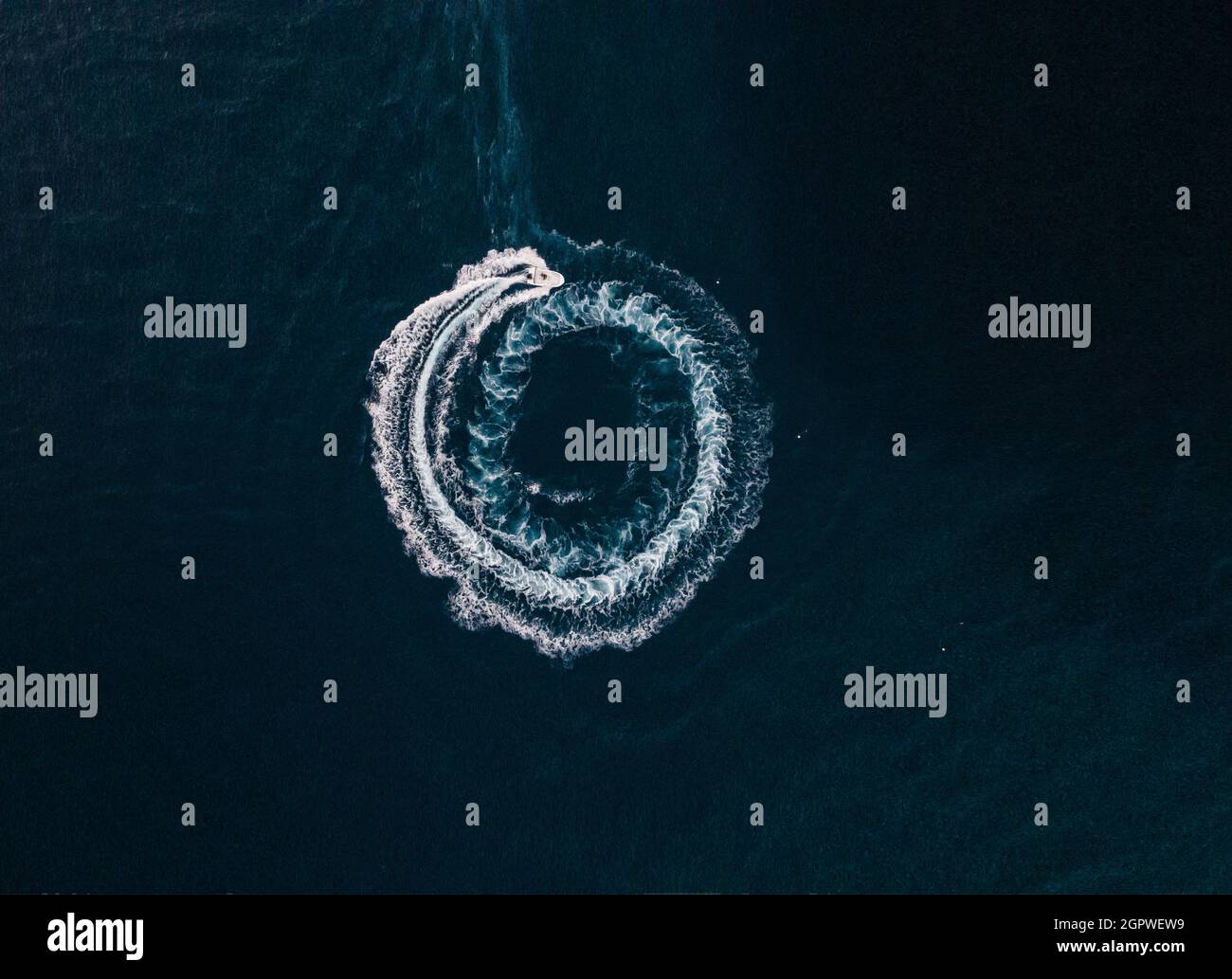 Aerial view of a motorboat circle hi-res stock photography and images ...