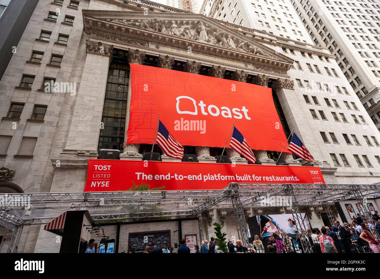 The New York Stock Exchange is decorated for the initial public offering of Toast on Wednesday, September 22, 2021. Toast is a restaurant management platform used in over 48,000 restaurants taking revenue from fees associated with payment transactions.  (© Richard B. Levine) Stock Photo