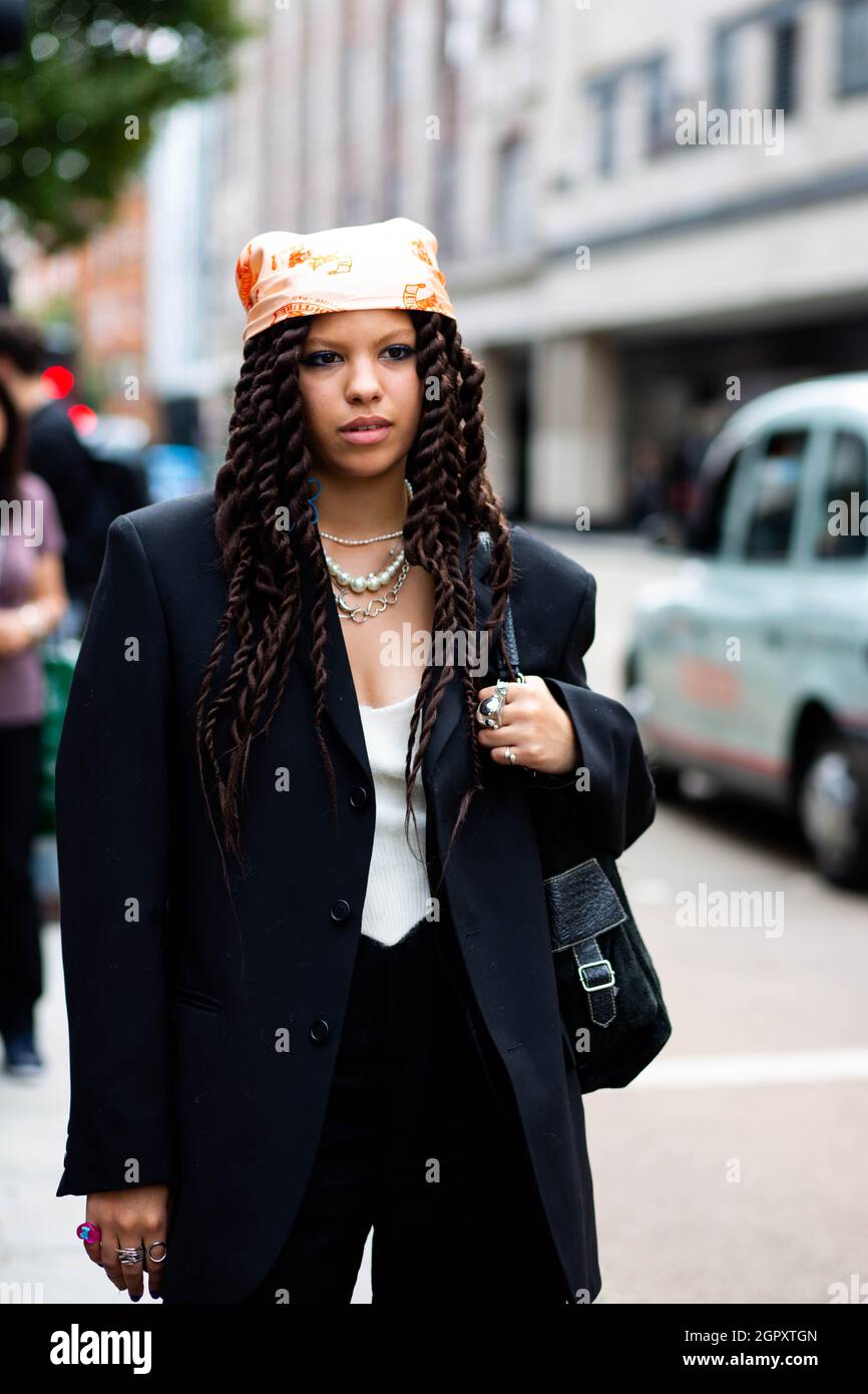Guest arrival at  KNWLS London Fashion Week Spring Summer: London UK 18th Sept 2021 Stock Photo