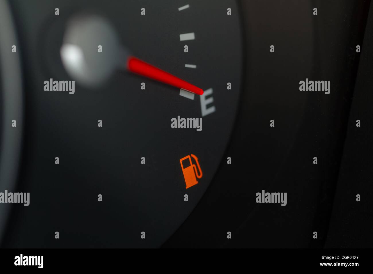 Gasoline tank gauge hires stock photography and images Alamy