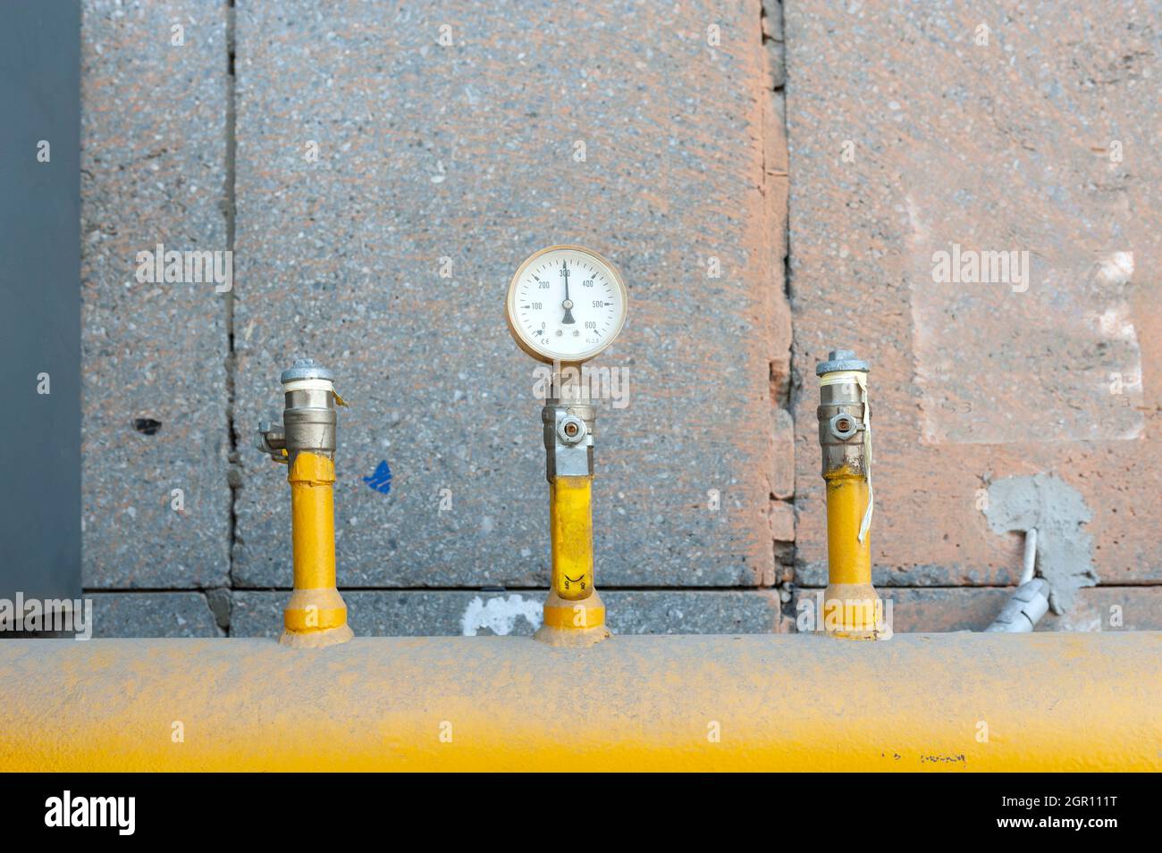 Sign, wall, measurement, indicator, pipe, valve Stock Photo Alamy